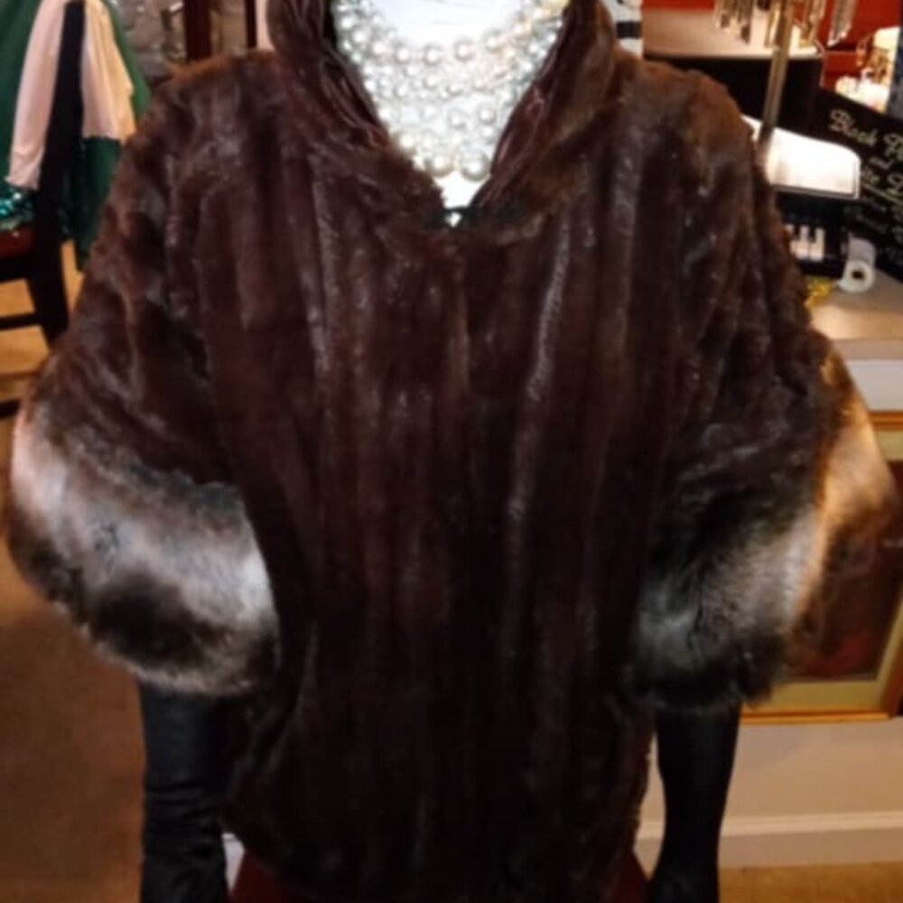 FUAX FUR COAT